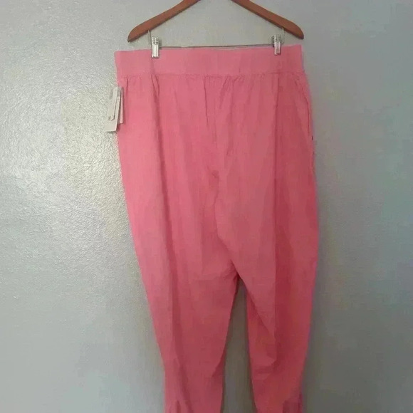 Bundle of  Climate Right scrub pants (3).          Size 2 X - Picture 7 of 12